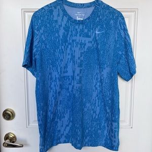 Nike Shirt Size L